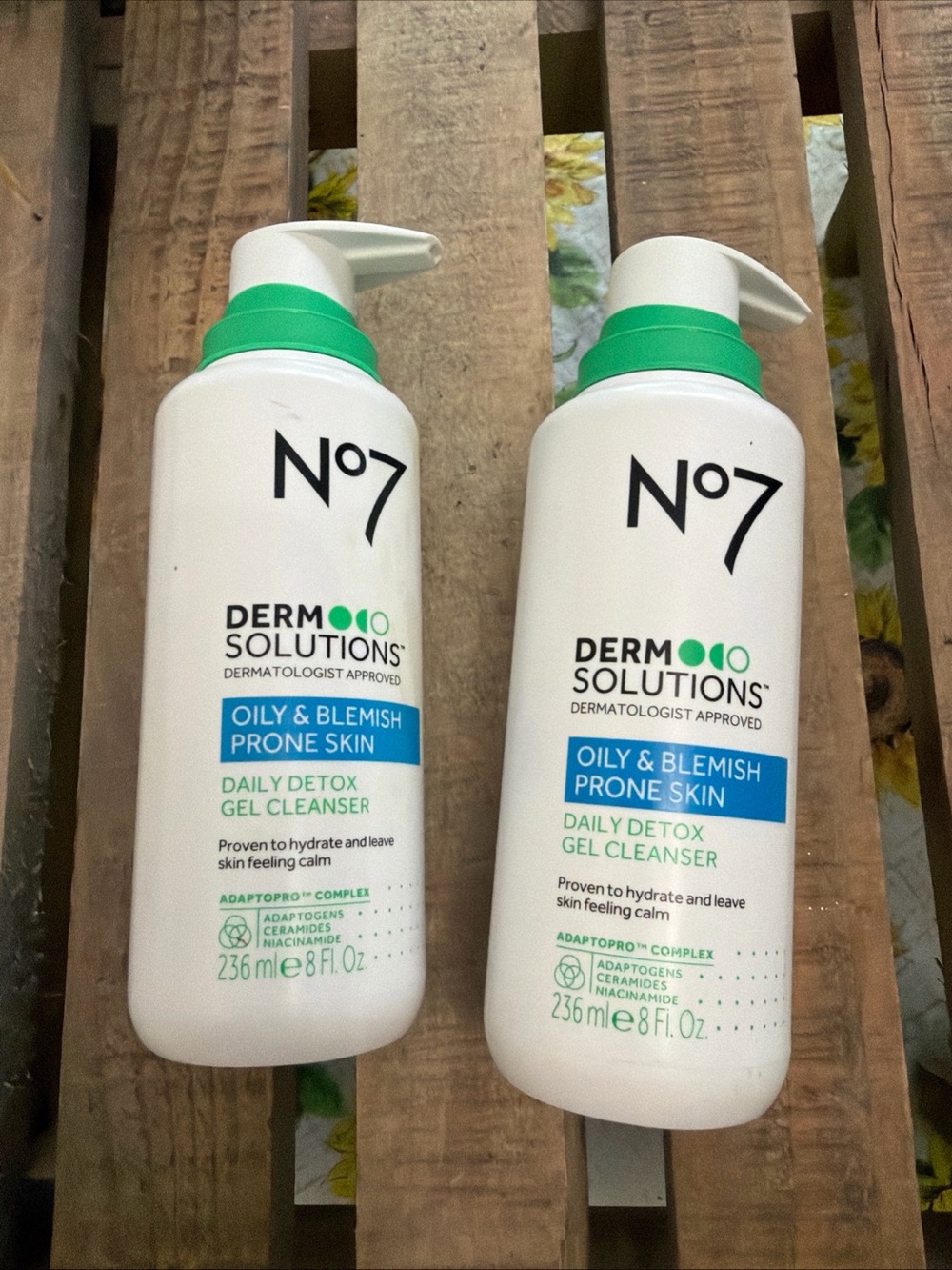 (2)- No7 Derm Solutions Oily & Blemish Prone Skin Daily Detox Gel Cleanser -